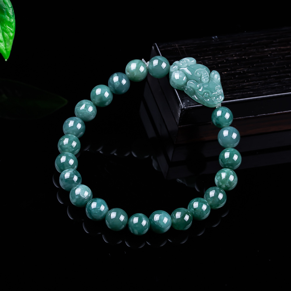 Jewelry & Watches Sp Z Oo Janów Lubelski - Bracelet Pixiu en jadéite birmane naturelle,