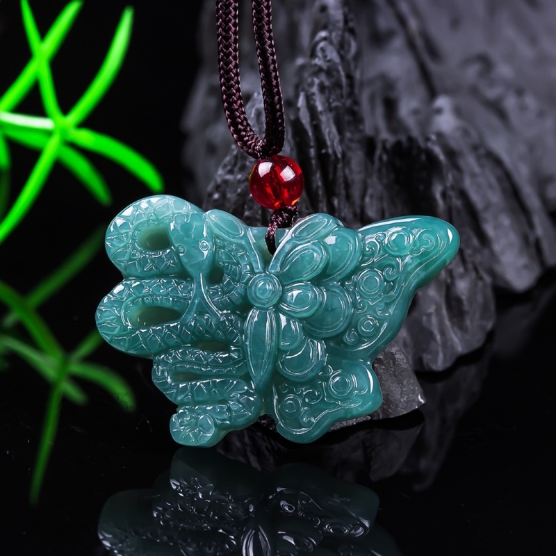 Jadeite naturelle de qualité A - Jewelry & Watches Sp Z Oo Janów Lubelski avis et prix