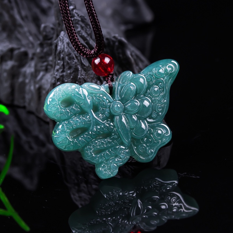 Jadeite naturelle de qualité A - Jewelry & Watches Sp Z Oo Janów Lubelski avis et prix