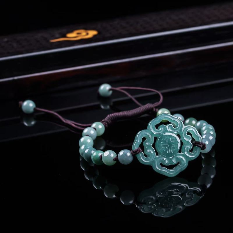 Bracelet en jadéite naturelle  - Jewelry & Watches Sp Z Oo Janów Lubelski avis et prix