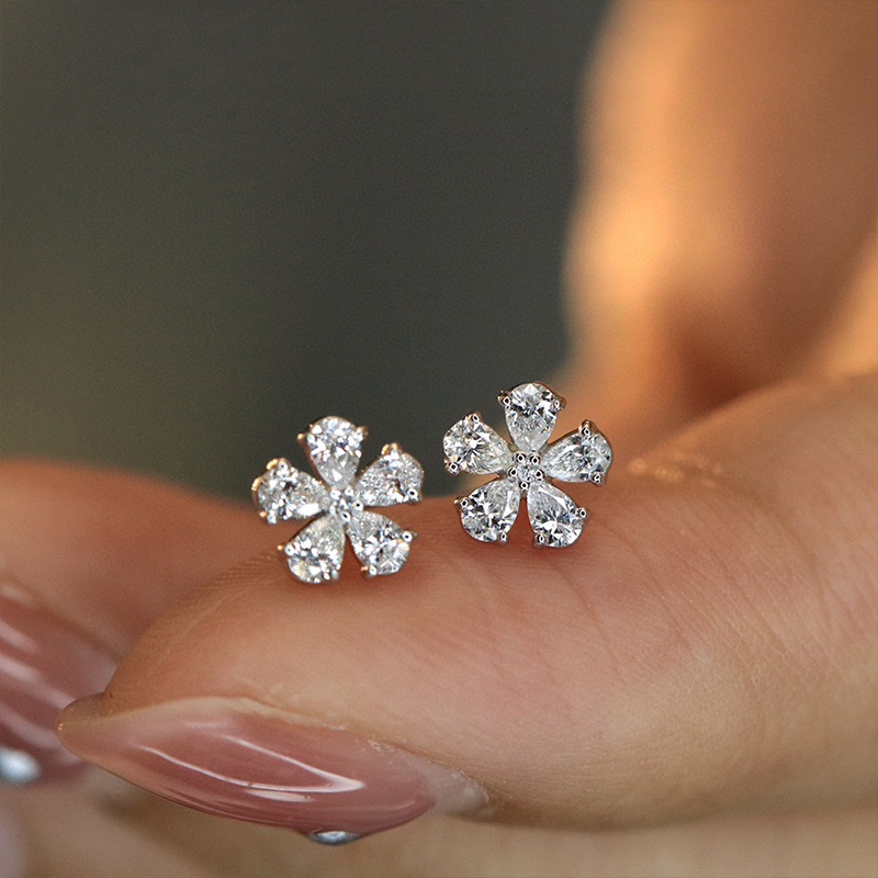 Aazuo Fine Jewelry – boucles d - Diamond Stud Earrings avis et prix