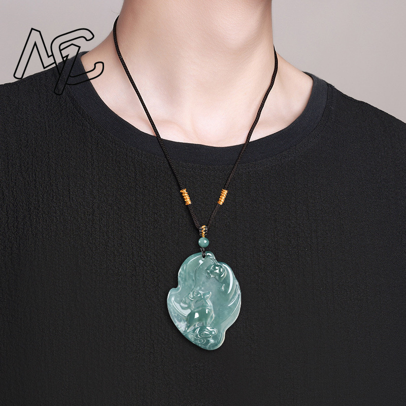 Collier pendentif en jade émer - Jewelry & Watches Sp Z Oo Janów Lubelski avis et prix