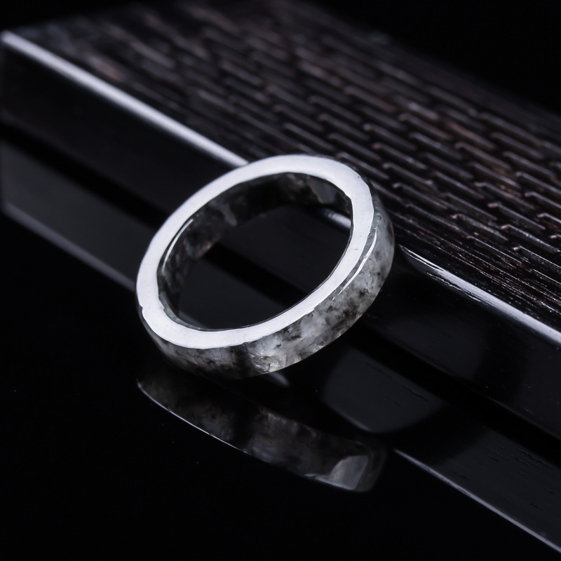 Bague en jadéite noire de Birm - Jewelry & Watches Sp Z Oo Janów Lubelski avis et prix