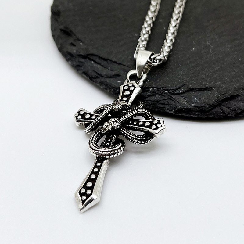 Collier pendentif croix à épin - Hip Hop Chain Necklace avis et prix